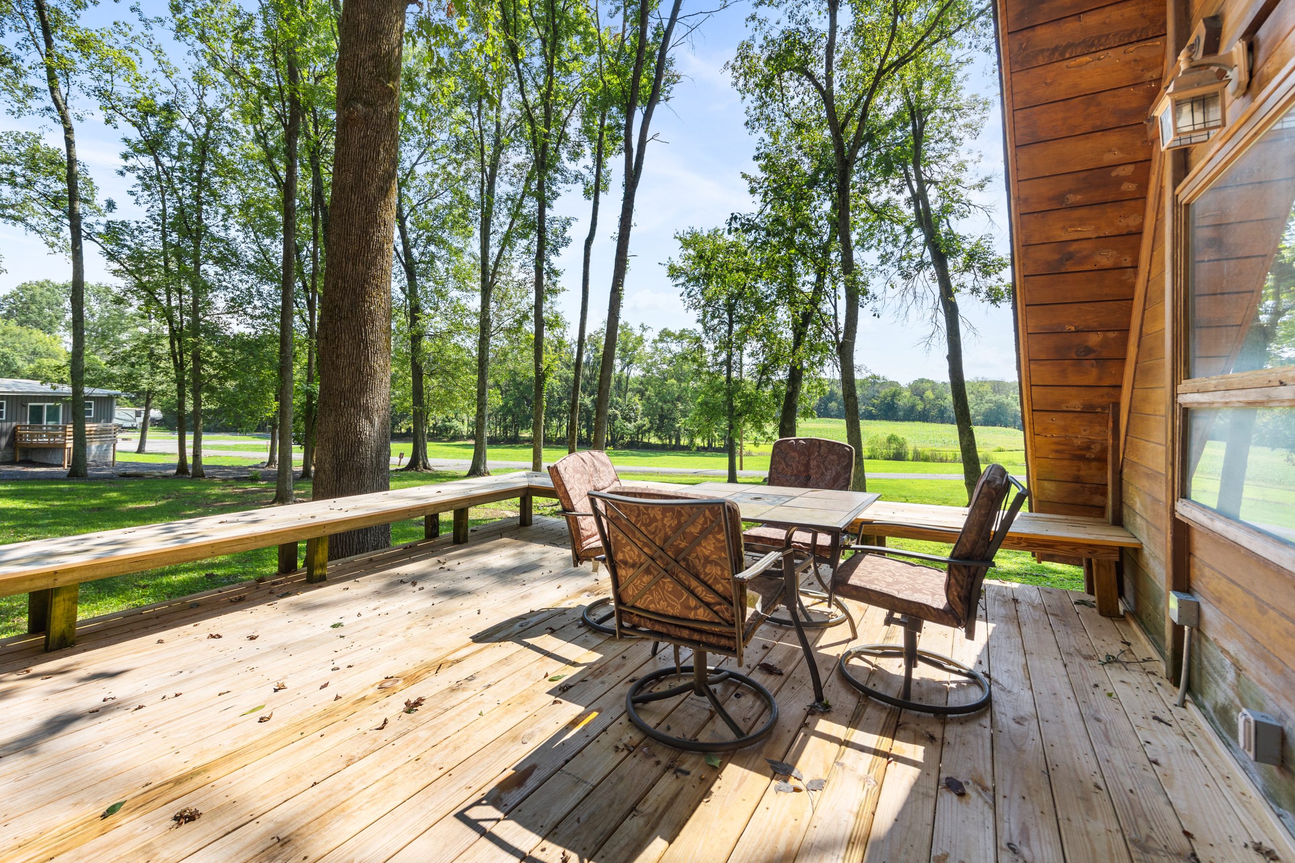 Rural Hill Farm-outdoor eating space-chalet